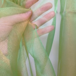 Perdea organza verde cameleon